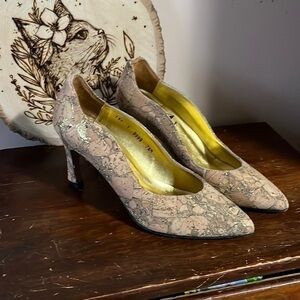 FINAL SALE Amour by Pepe Jimenez Tan & Gold Foil Cork Pumps Size 7.5M